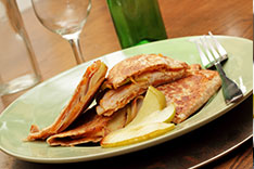 Quesadilla de manzana y pavo